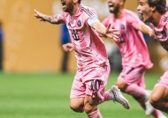 爱游戏官网-梅西连续五场比赛得分超过重要助攻，加拿大队不断突破！