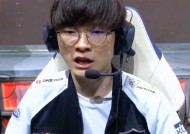 爱游戏网页版-Faker遭遇十持续失利，法国队教练压力巨大！